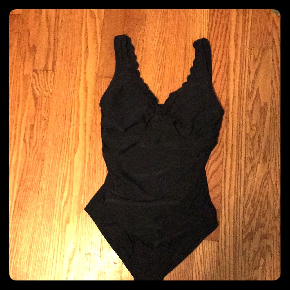 ♣️One piece bathing suit♣️